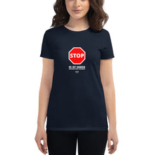 Lade das Bild in den Galerie-Viewer, &#39;&#39;STOP&#39;&#39; Damen Shirt

