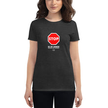 Lade das Bild in den Galerie-Viewer, &#39;&#39;STOP&#39;&#39; Damen Shirt

